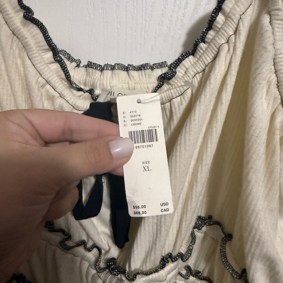 Pilcro Cream and Black Top - Picture 8 of 8